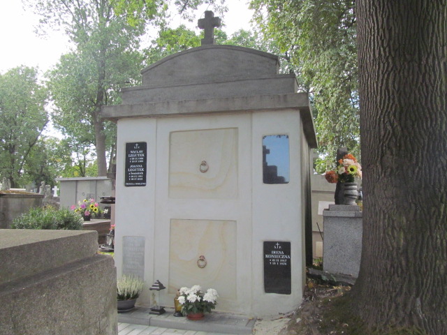 Janina IWAŃSKA 1915 Bochnia - Grobonet - Wyszukiwarka osób pochowanych