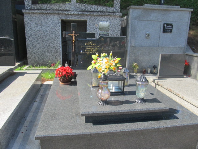 Józefa Pietras 1921 Bochnia - Grobonet - Wyszukiwarka osób pochowanych