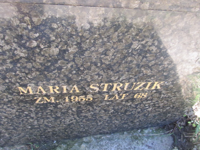 Grób Mateusz Struzik