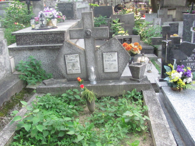 Grób JÓZEF MRÓZEK