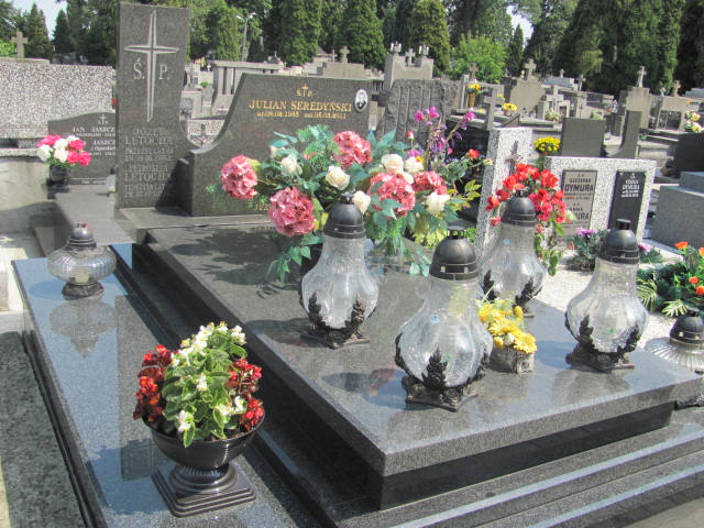 Grób MARIA SEREDYŃSKA