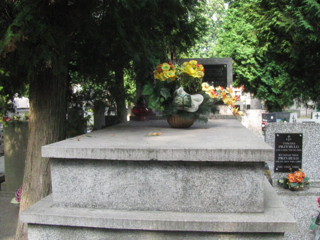 Grób ADAM STAWIARSKI