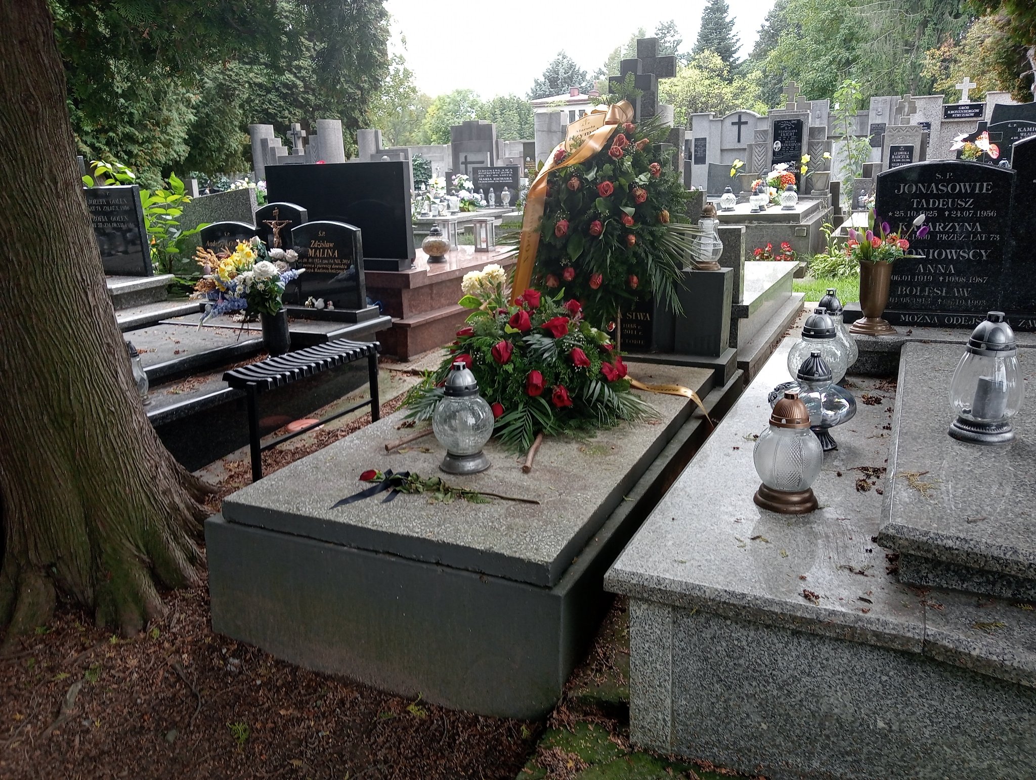 Grób Mariola Rzymek