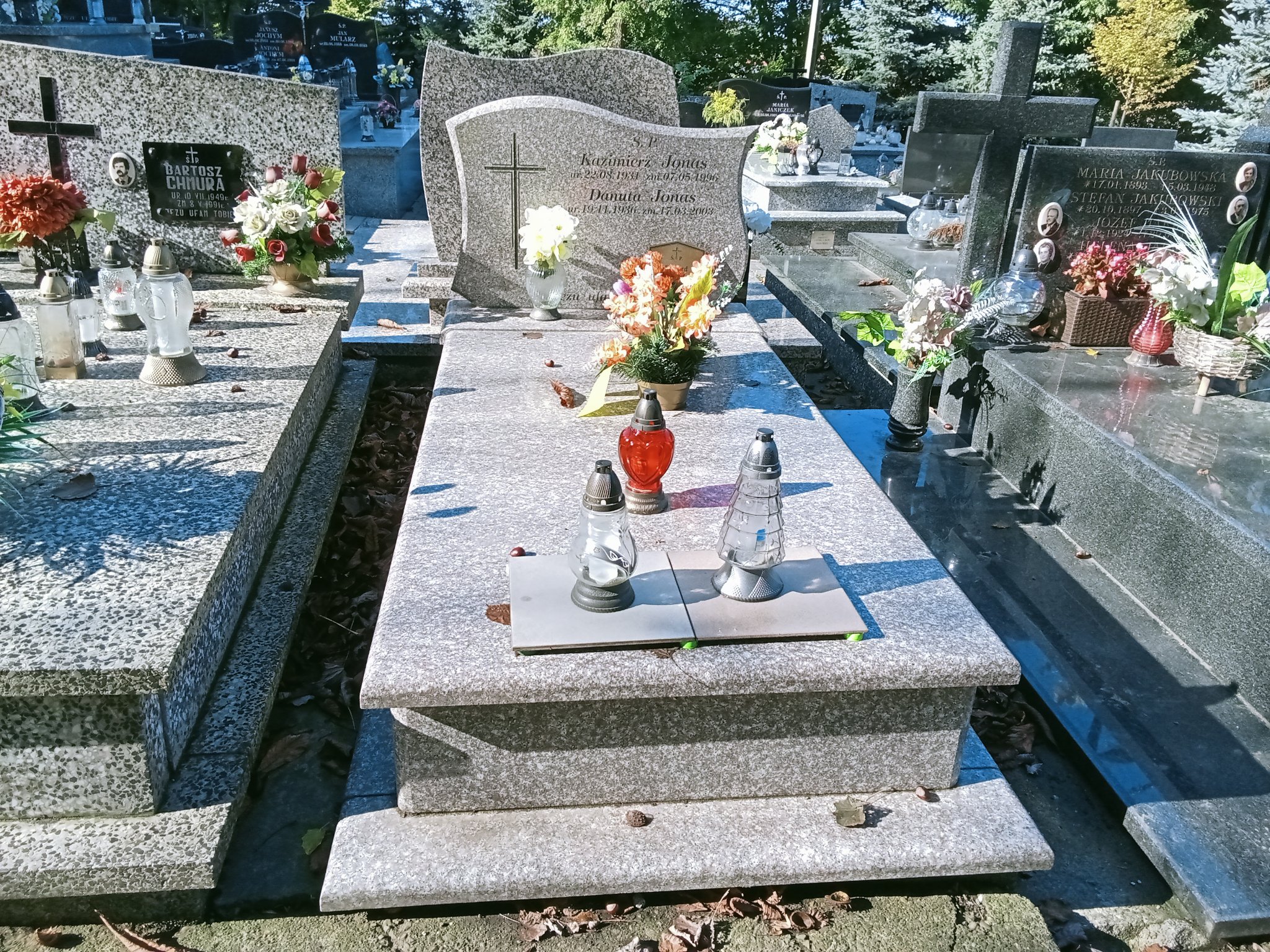 Grób RYSZARD JONAS
