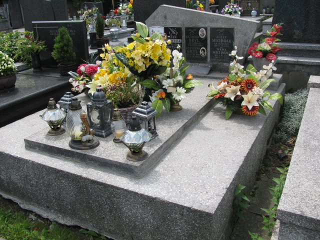 Grób IRENA MICHNIAK