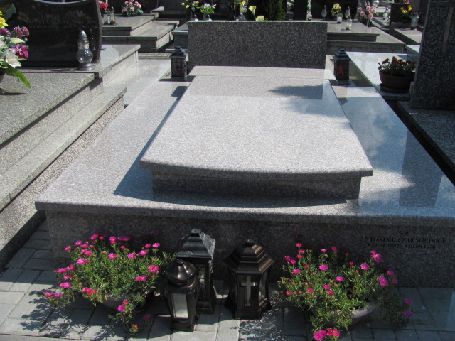 Grób WIKTORIA BARAN