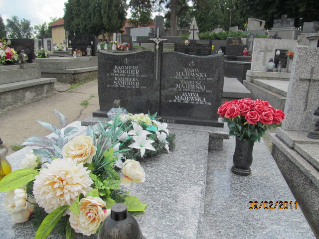 Grób JANINA MAJEWSKA