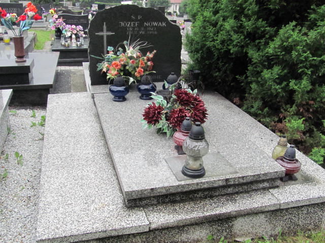 Grób JÓZEF NOWAK
