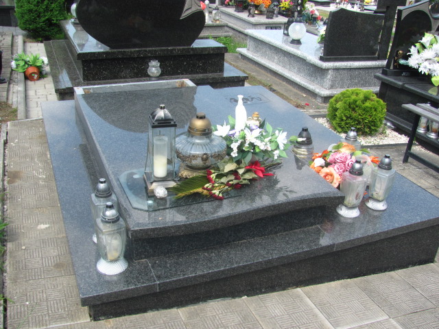 Barbara Krawczyk 1980 Bochnia - Grobonet - Wyszukiwarka osób pochowanych