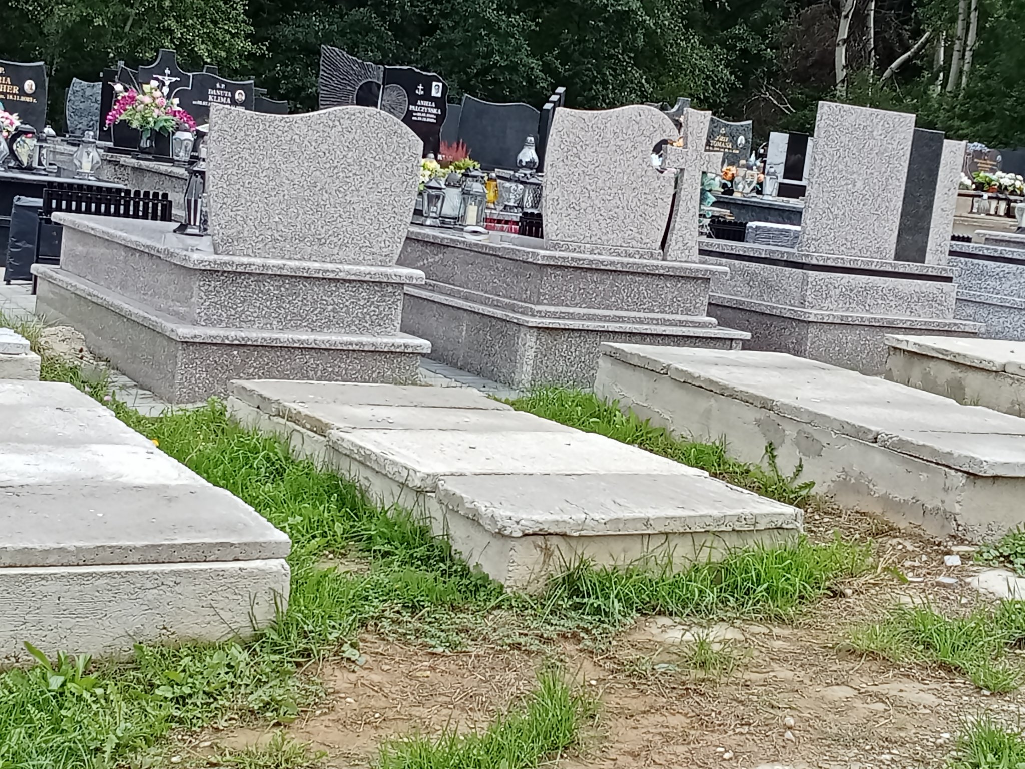 Grób ZOFIA WARDYŁO